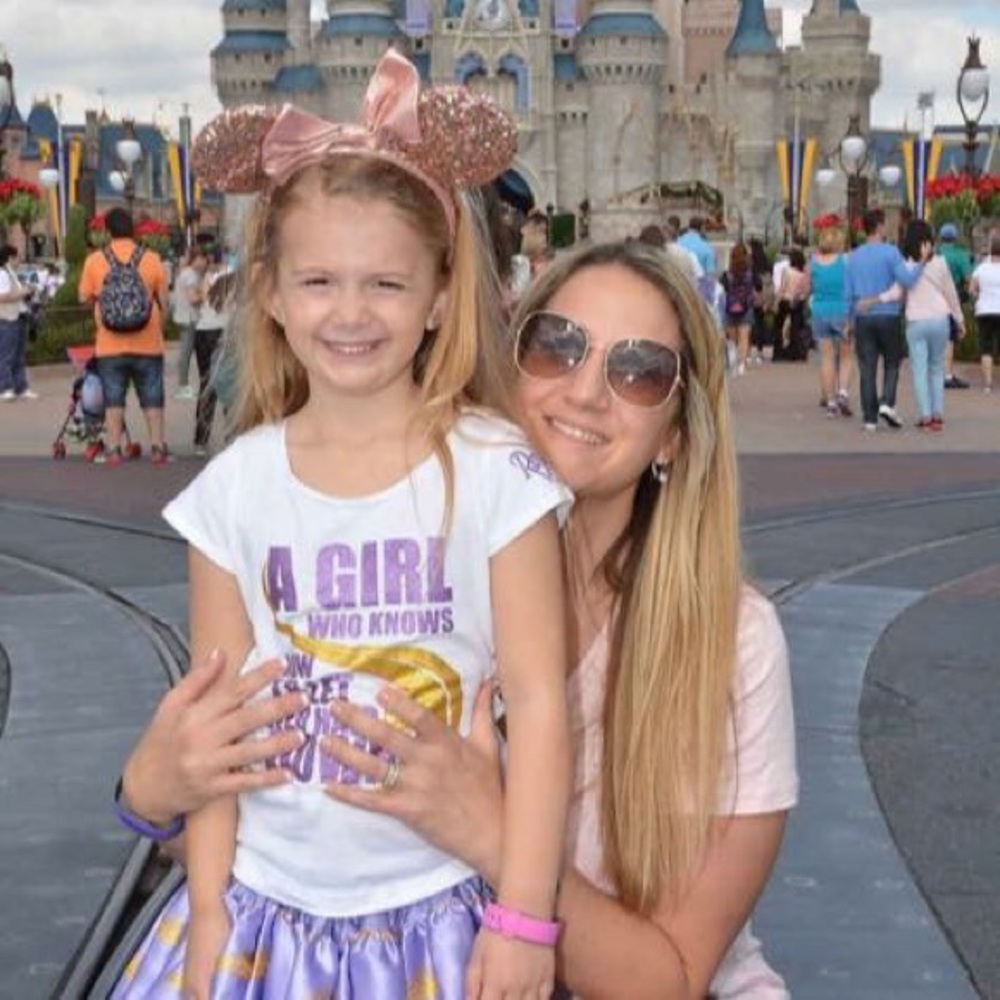 Meet your Posher, Nina